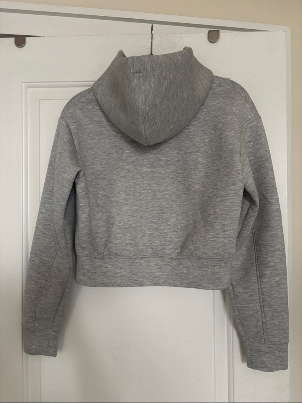 GU Cropped Full Zip Hoodie - Picture 4 of 8
